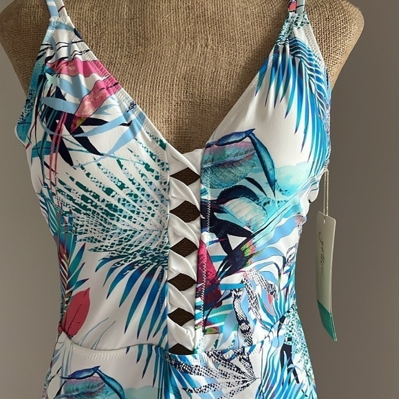 Profile By Gottex One Piece Swimsuit NEW! - Picture 3 of 9